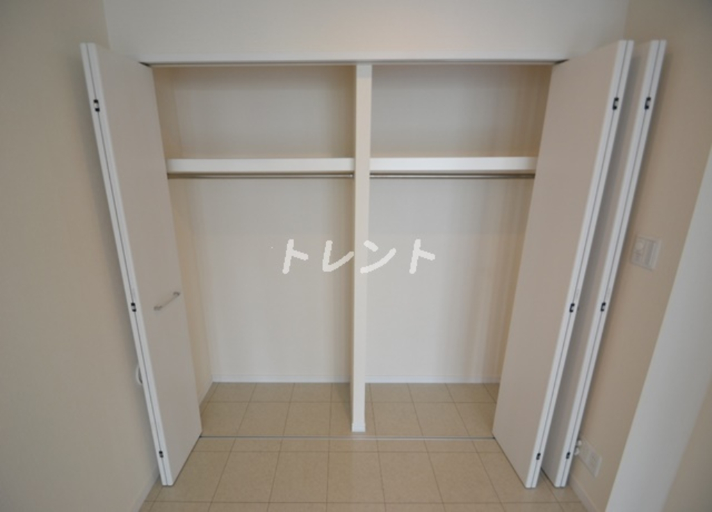 ドゥーエ代々木-202