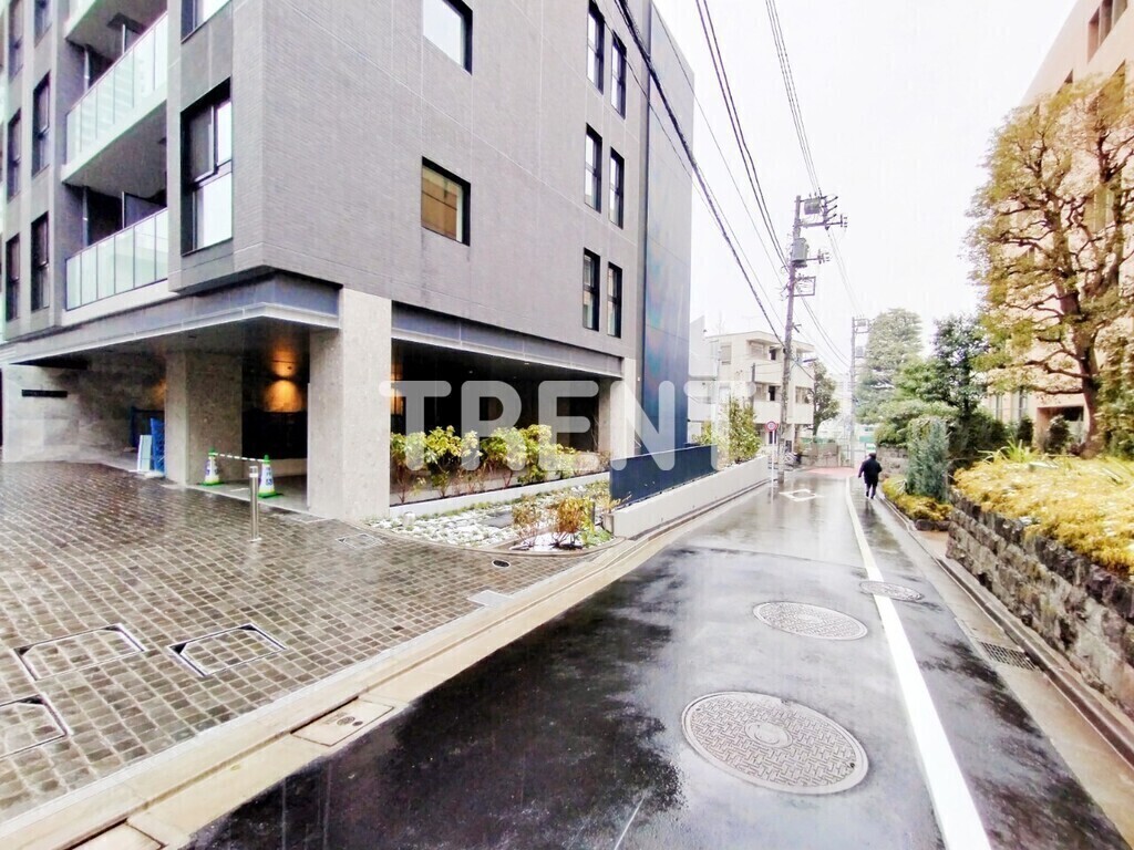 リーブルグラント四谷三丁目-423