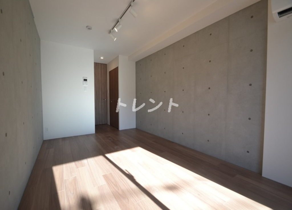ラクラス四谷三丁目-102