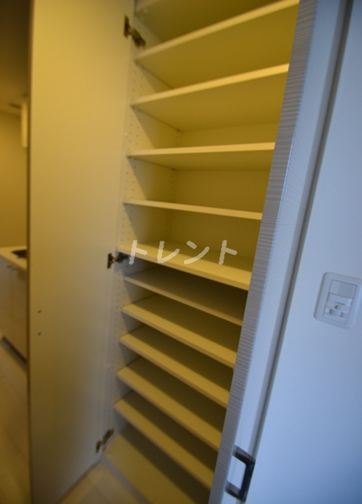 ガーラヒルズ新宿-2F