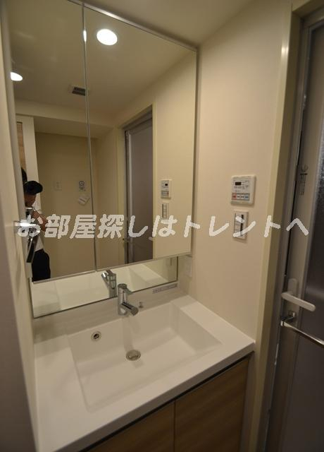 ディームス初台Ⅱ-208