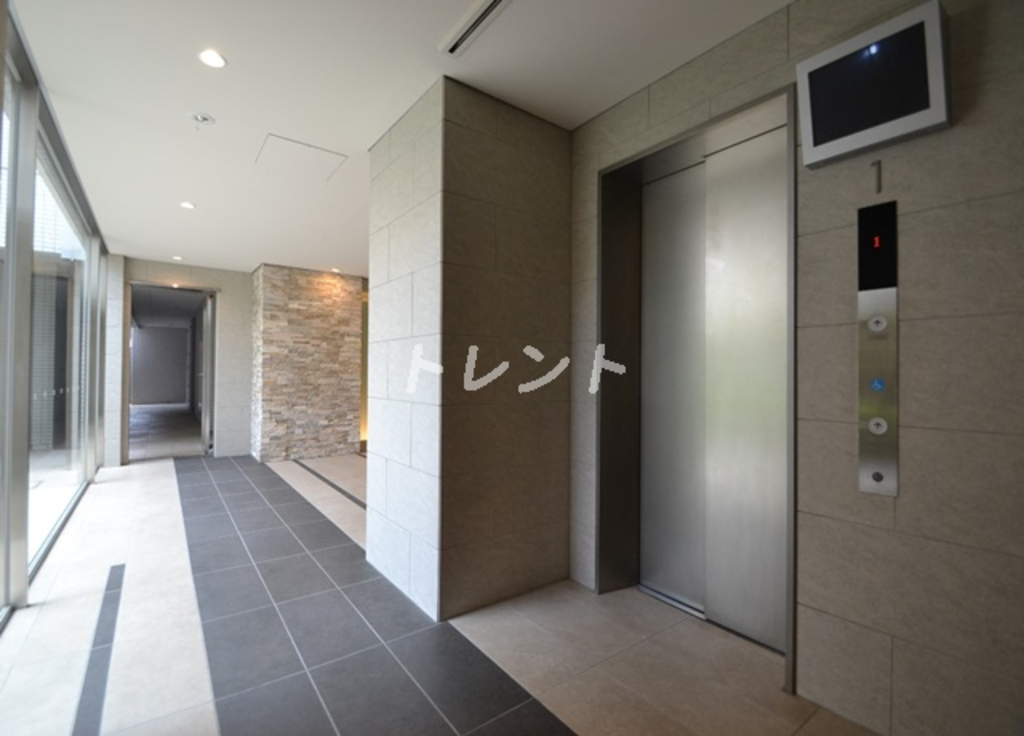 メゾンカルム市谷仲之町-302