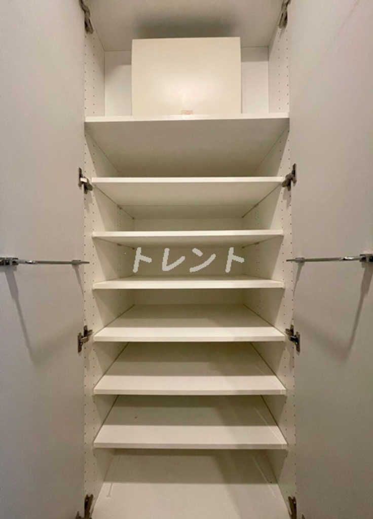 メゾンカルム市谷仲之町-302