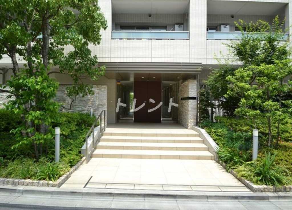 メゾンカルム市谷仲之町-302
