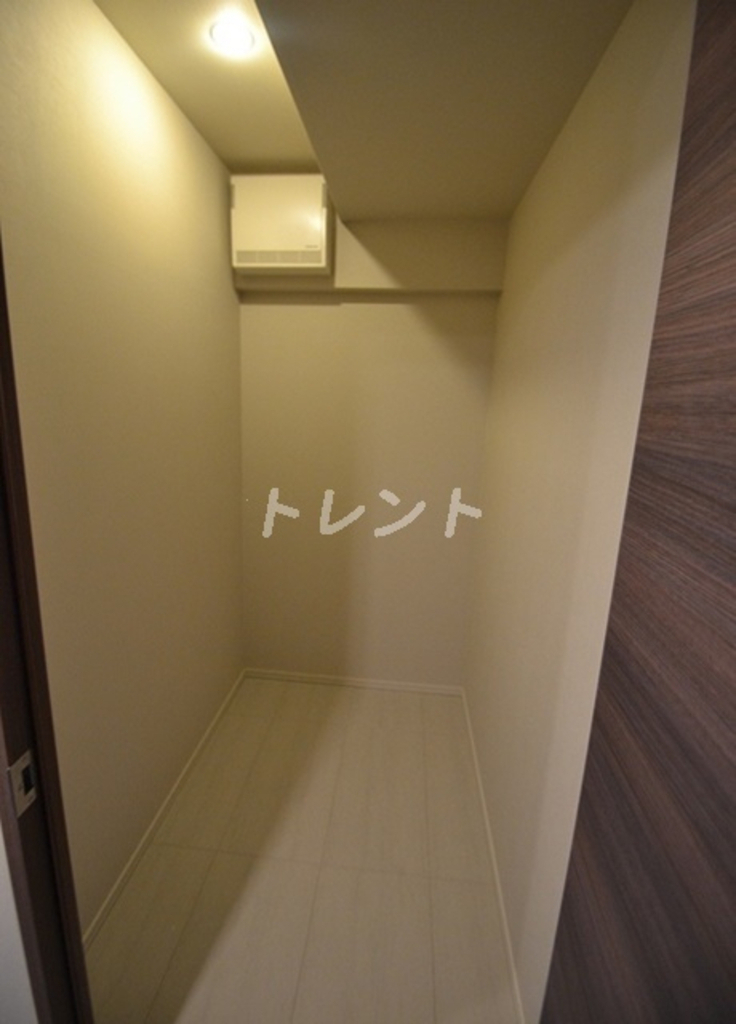 コンフォリア新宿イーストサイドタワー-1207