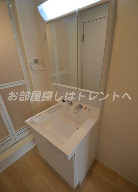 アンファミーユ-303