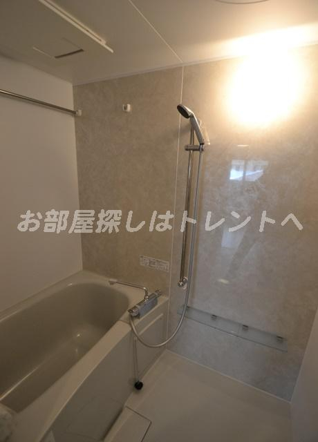 アンファミーユ-303