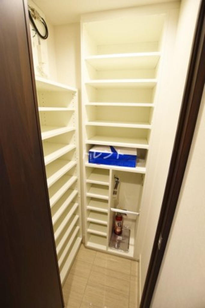 リブクオーレ神保町-1303