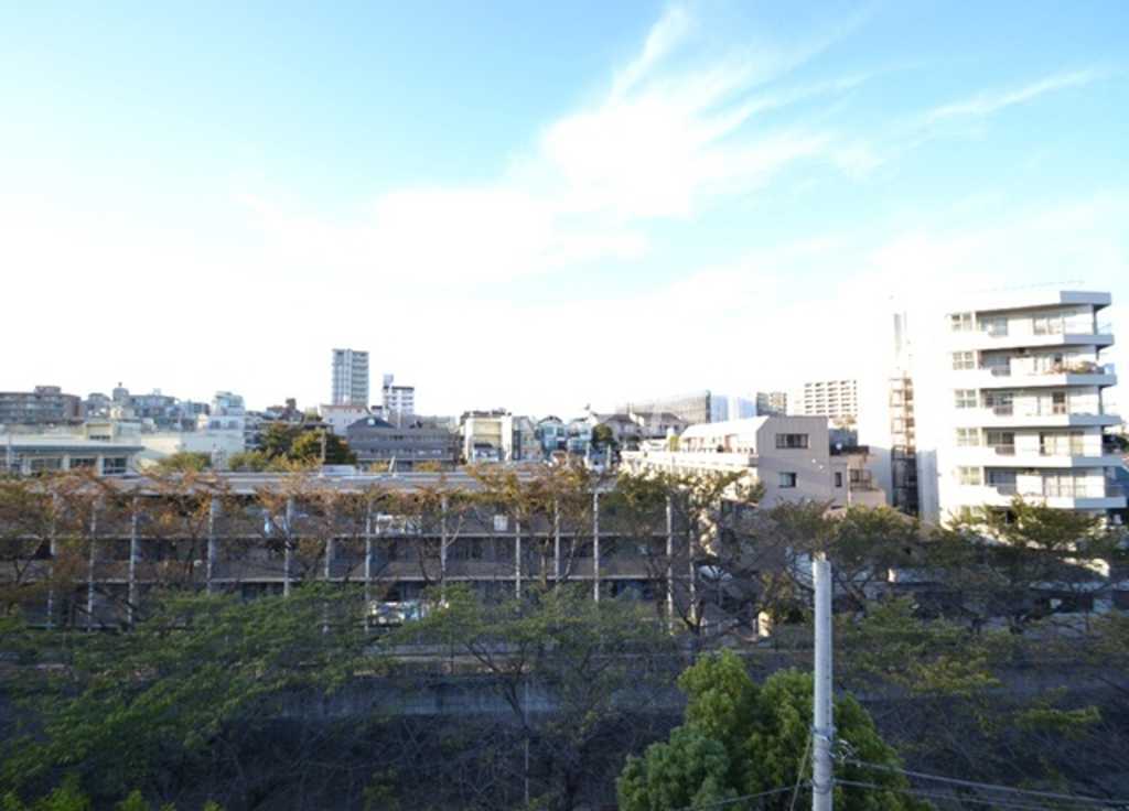 アヴィニティー東中野-703