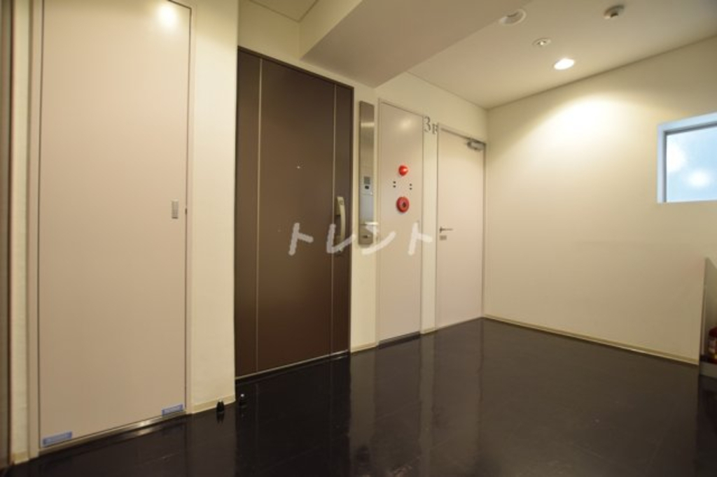 ファインクレーネ秋葉原-303