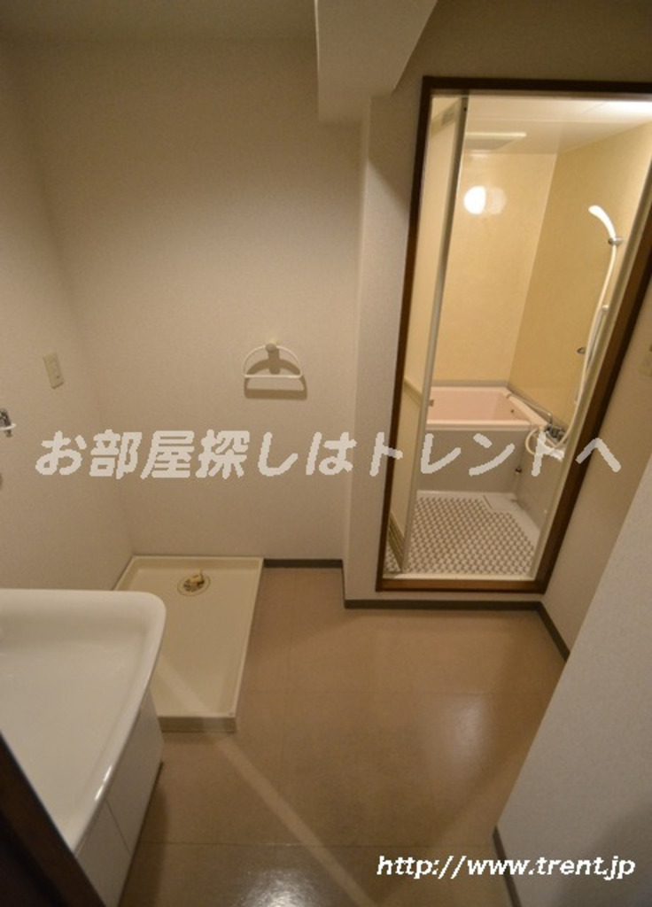 ヒルズ三栄町-103