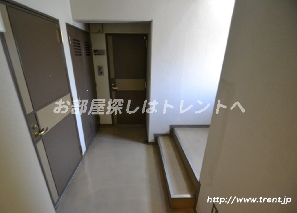 ヒルズ三栄町-103