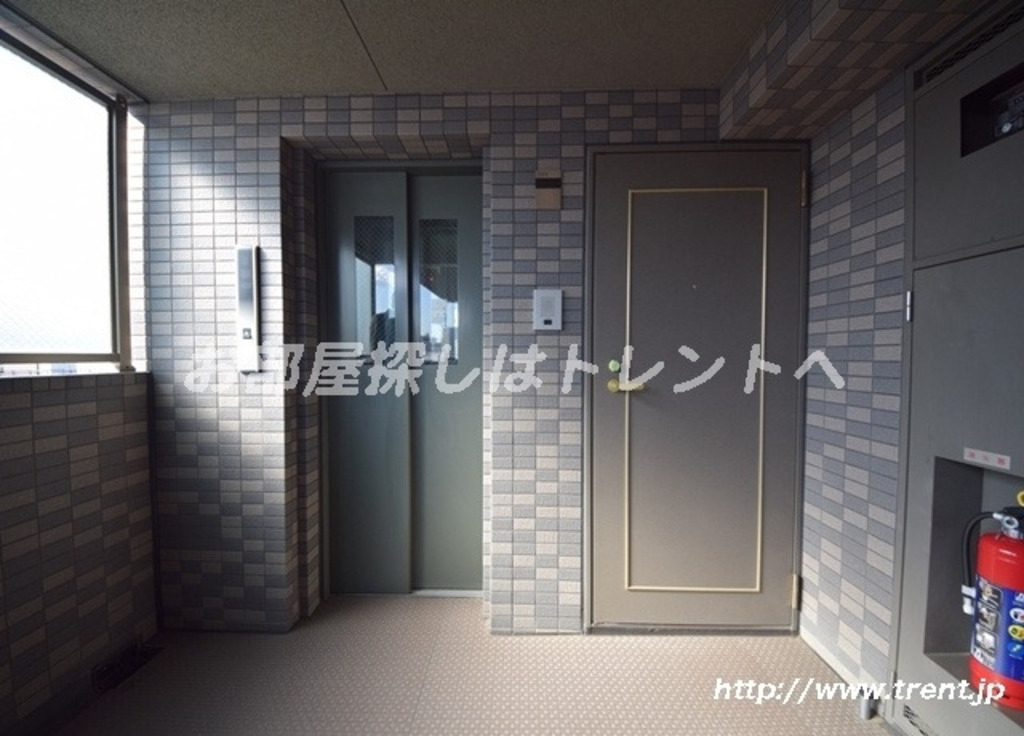 ルーブル早稲田参番館-301