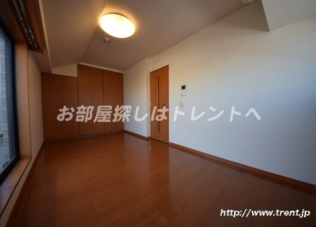 ルーブル早稲田参番館-301