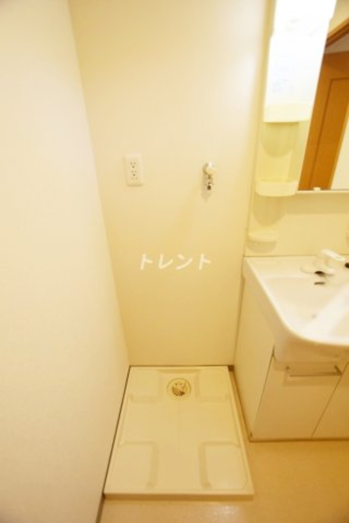 ドゥメゾン戸田-302