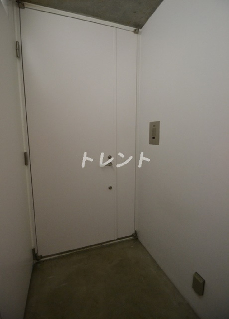 アイアールエム-702