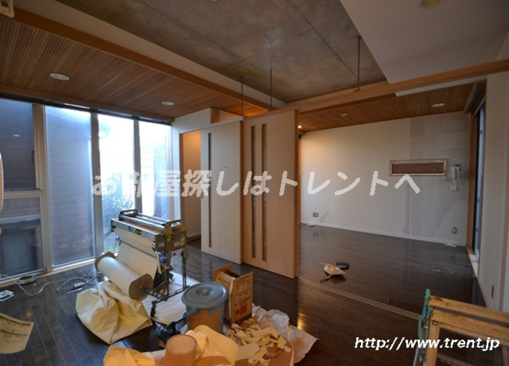 アドレー渋谷本町アネックス-301
