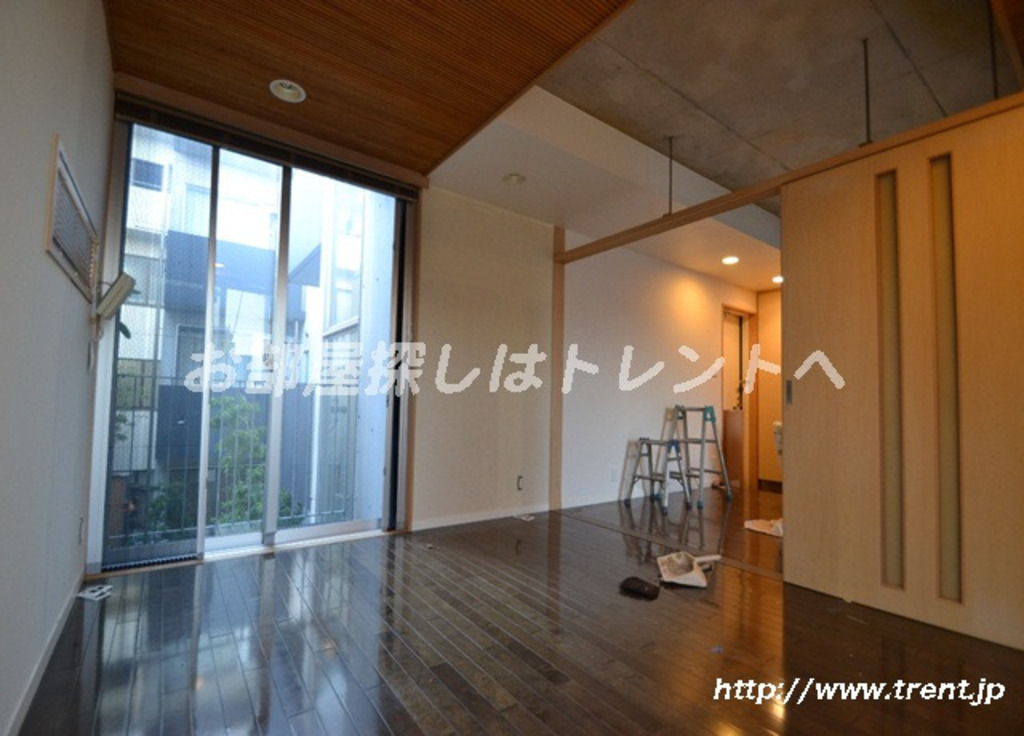 アドレー渋谷本町アネックス-301