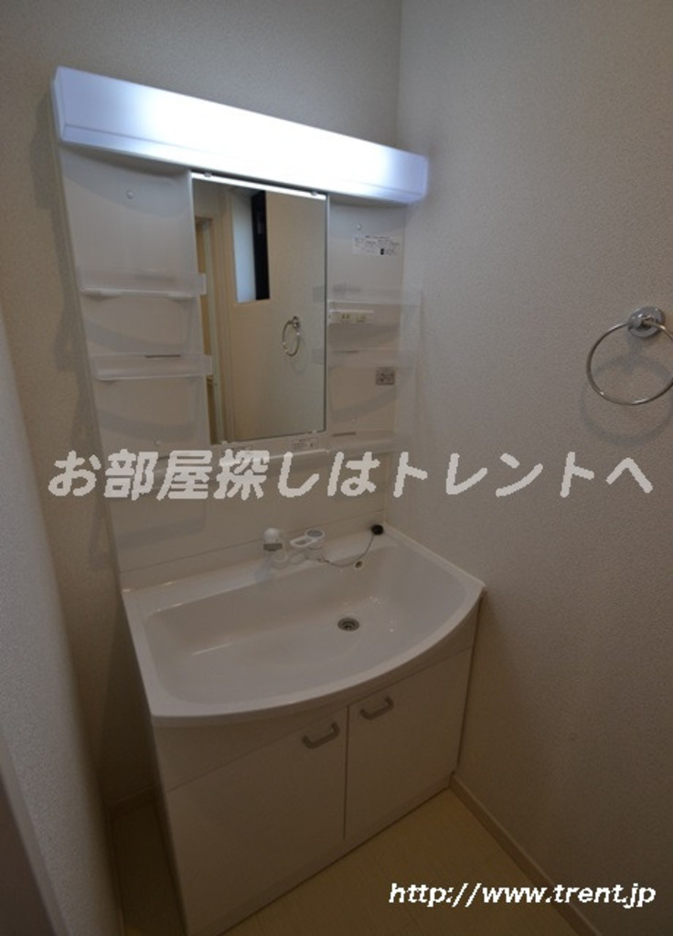 ピアコートTM新宿戸山-302