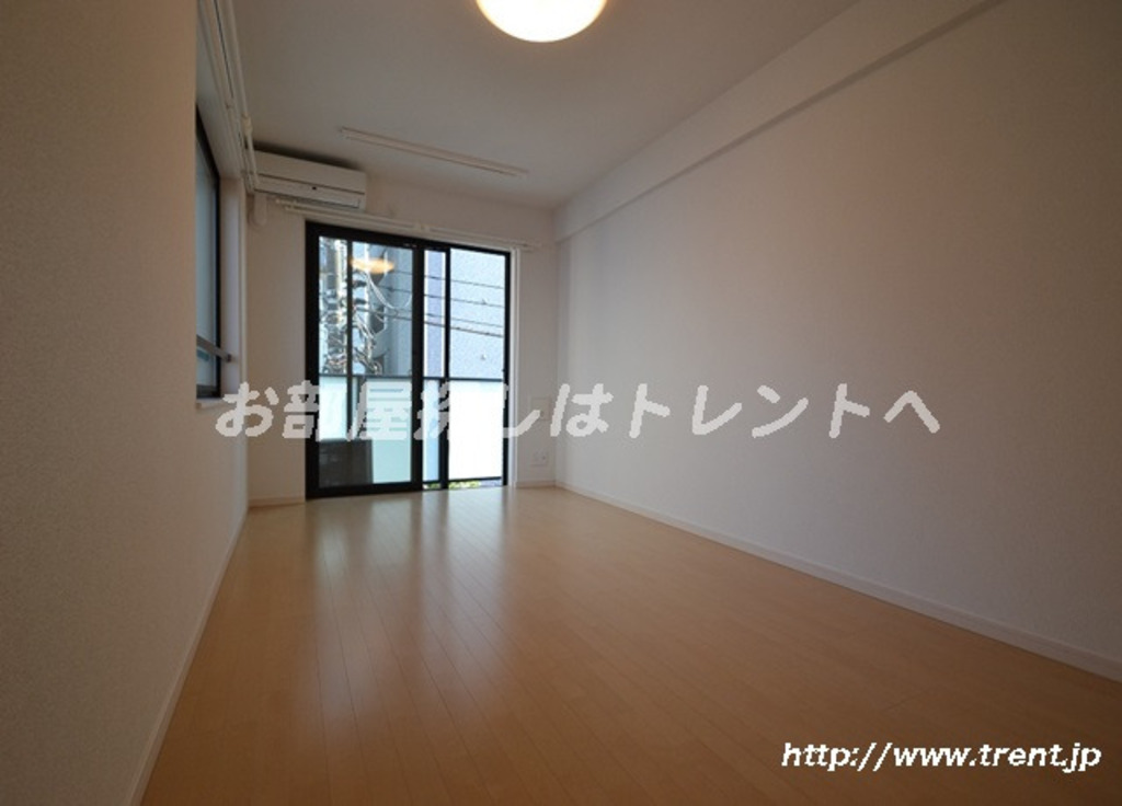 ピアコートTM新宿戸山-302
