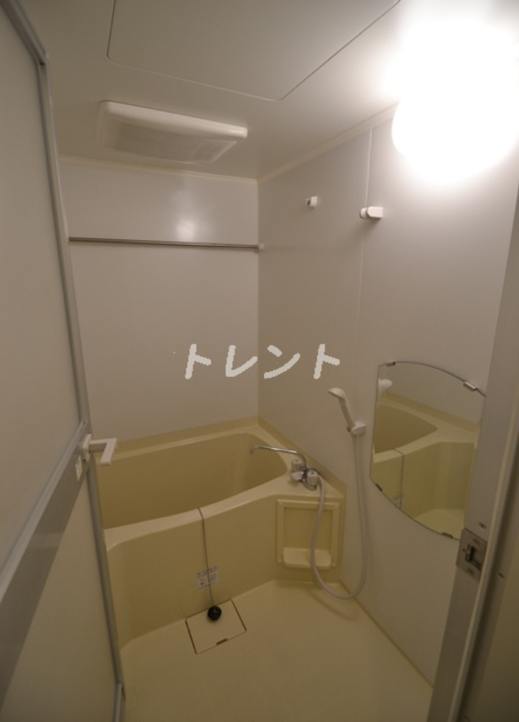 パイン新宿-301