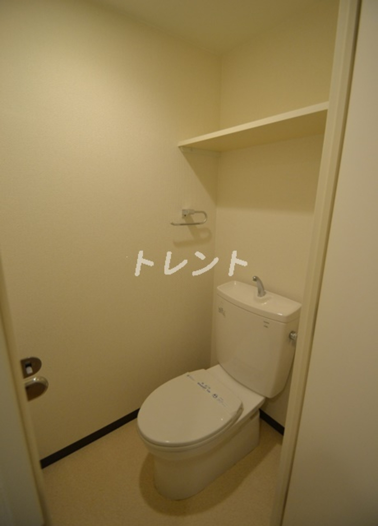 パイン新宿-301