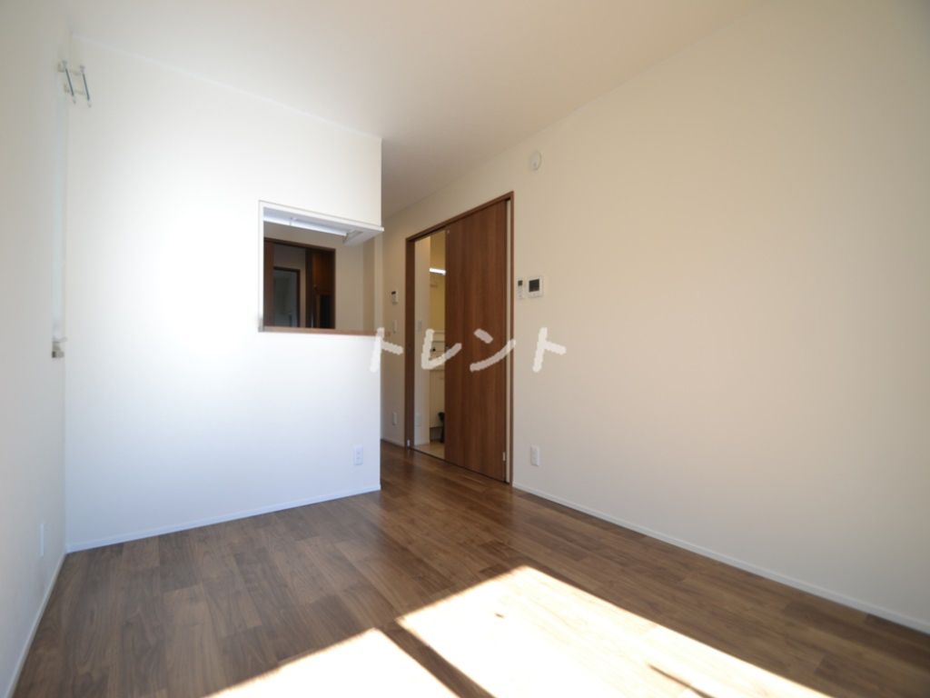クレスト西原-102