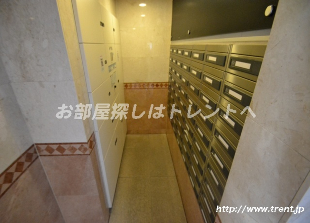 レガロ中野坂上-702