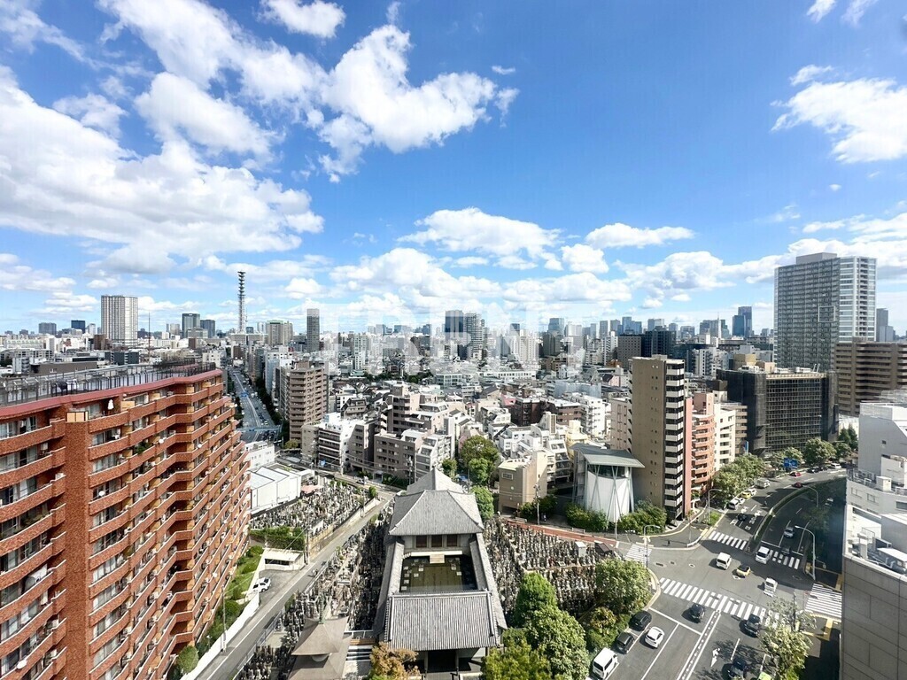 ズーム新宿御苑前-1303