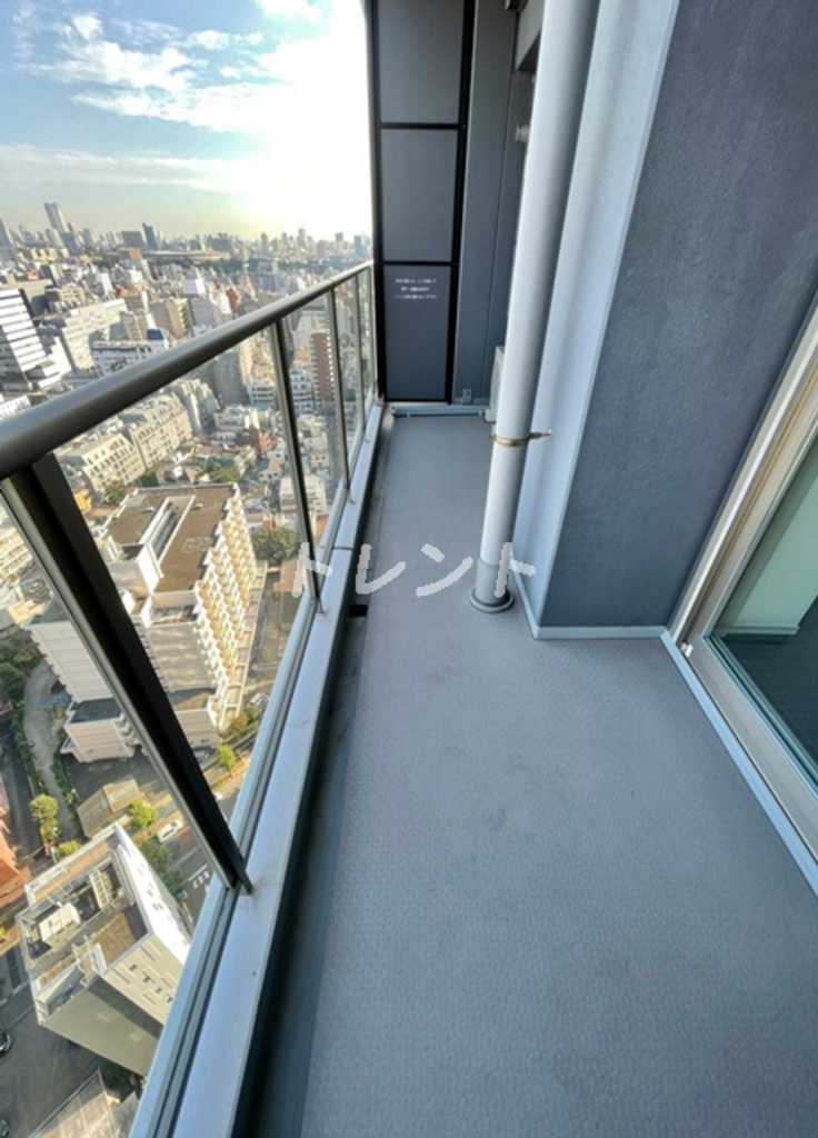 コンフォリア新宿イーストサイドタワー-502