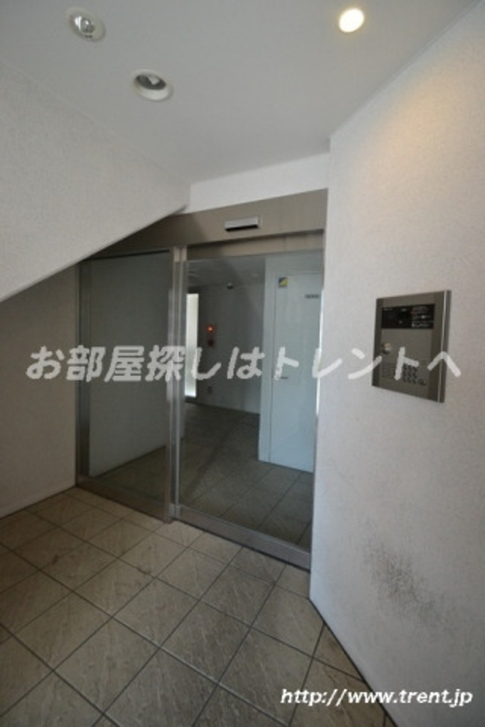 コンフォート東新宿-302