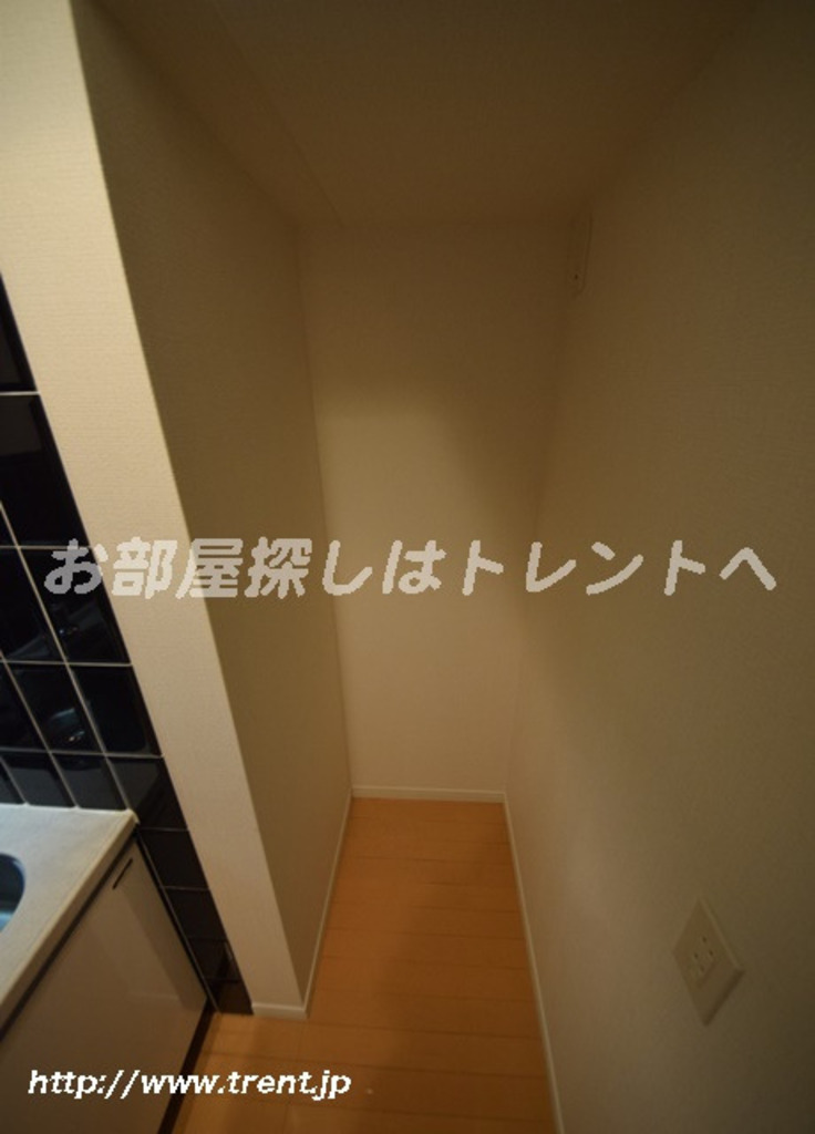 レジディア神田-203