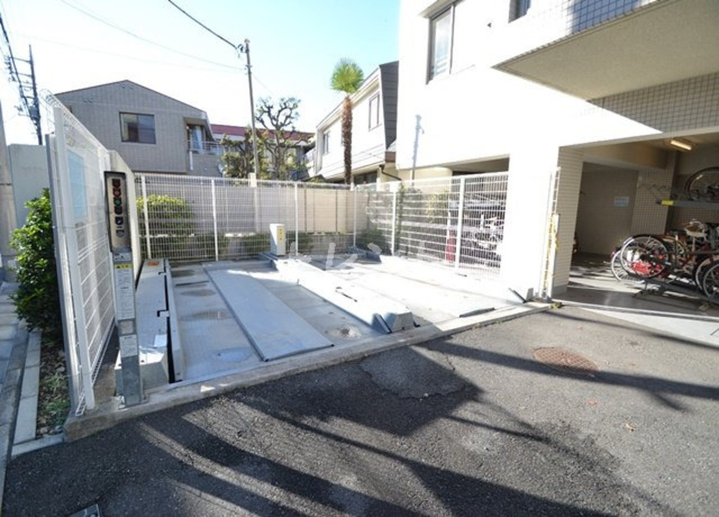 エスティメゾン中野富士見町-102