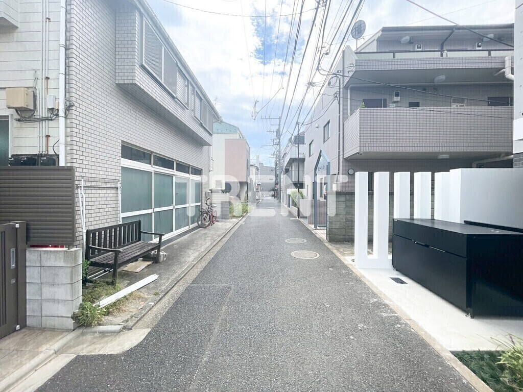 アレーロ新中野Ⅱ-101