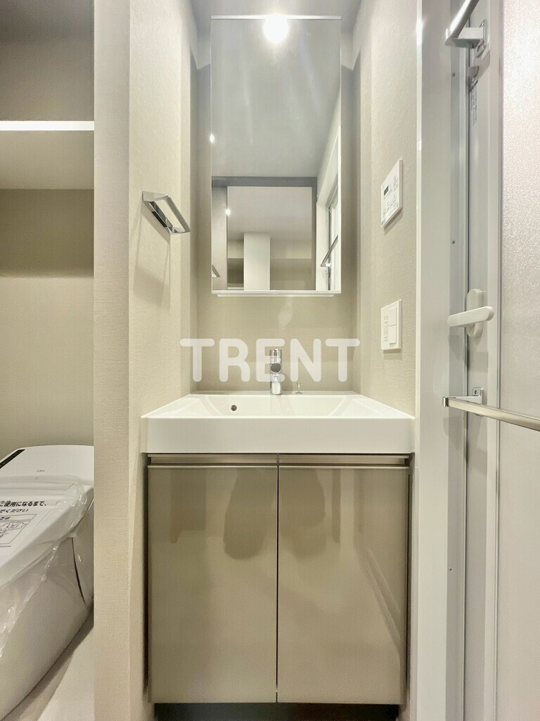 プラウドフラット四谷三丁目-1011