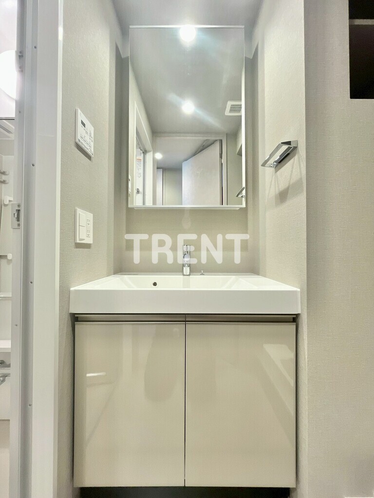 プラウドフラット四谷三丁目-706