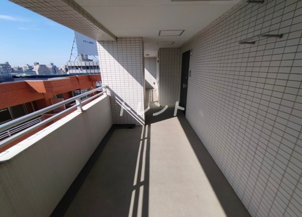 アジールコート中野坂上-304