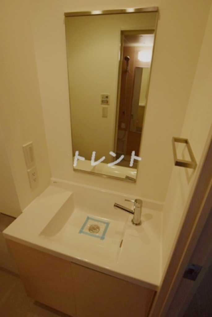 コンフォリア文京春日-204