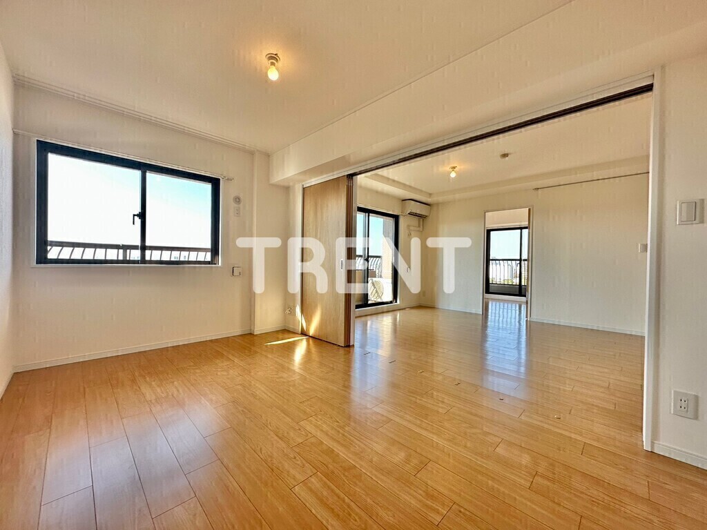 センテニアルタワー-702