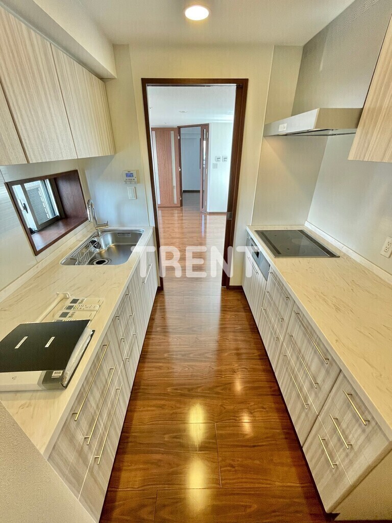 プライムアーバン新宿夏目坂タワーレジデンス-407