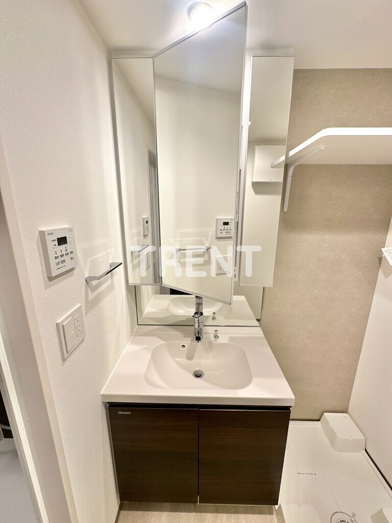 ザグラヴィティ新宿-304