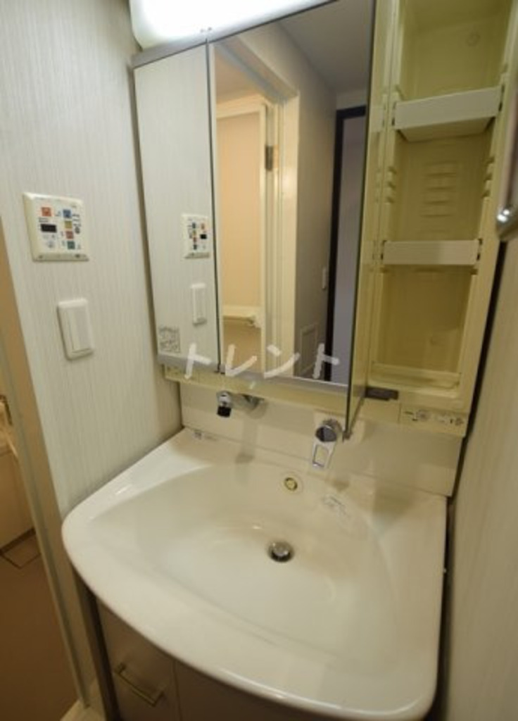 メトロフロント神田-202