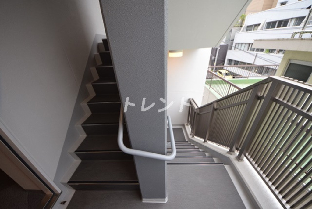 レーヴマニフィック本郷-202