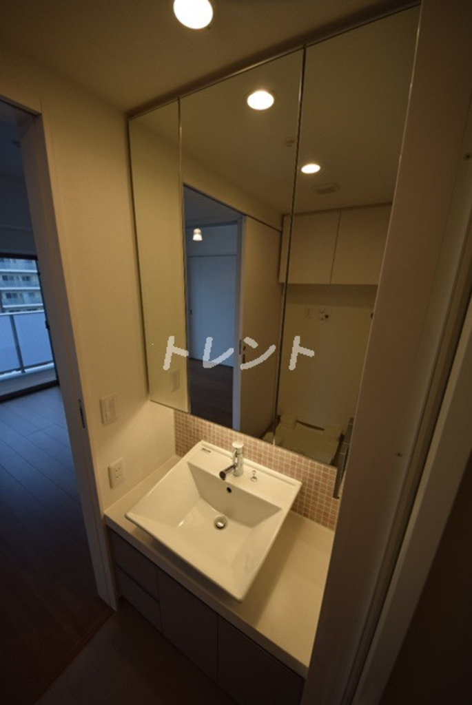 レーヴマニフィック本郷-202