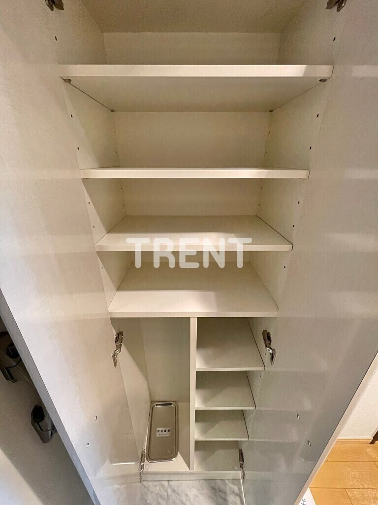 アヴァンツァーレ新宿ピアチェーレ-402