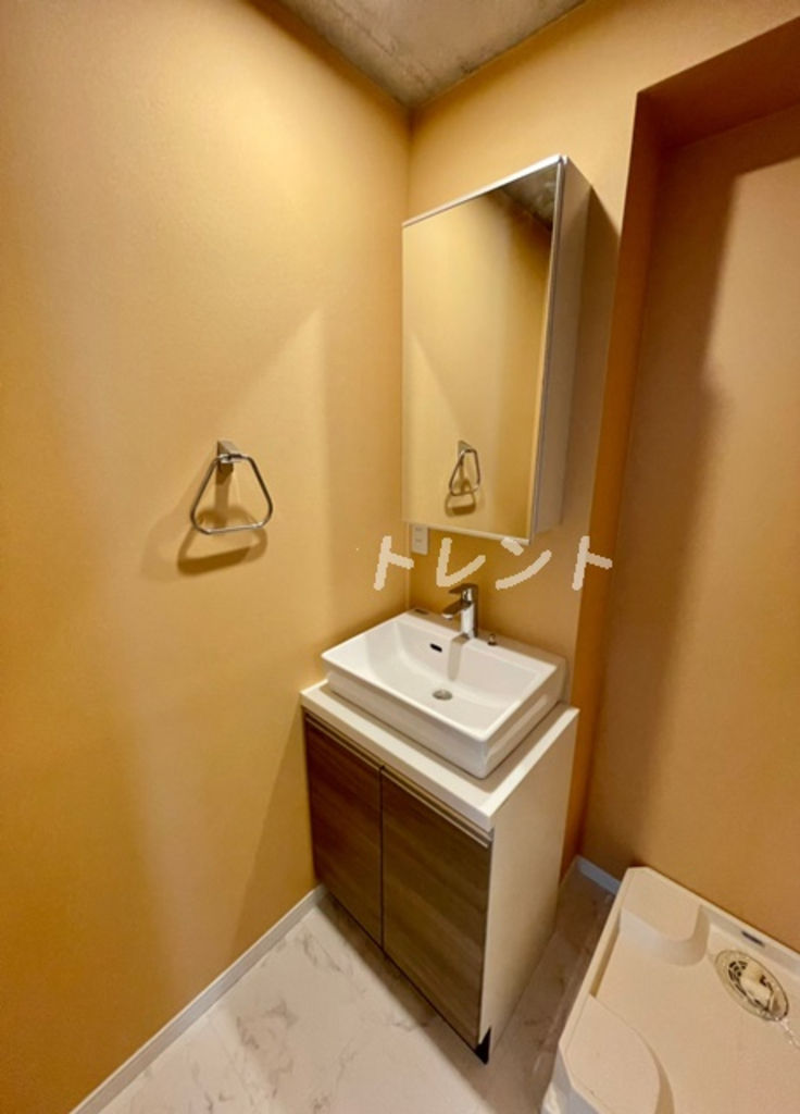 ウェルスクエアイズム初台-408