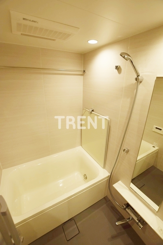 プライムメゾン本郷-404