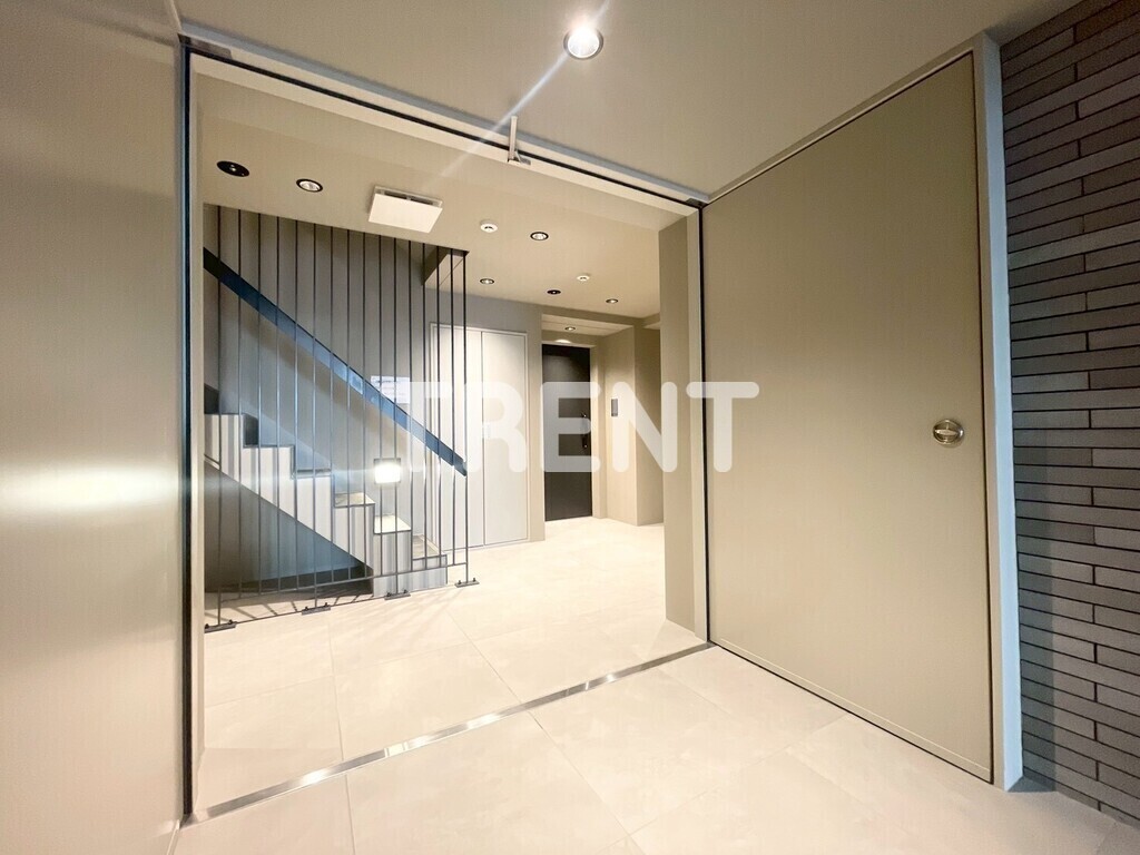 コンフォリアリヴ渋谷本町-301