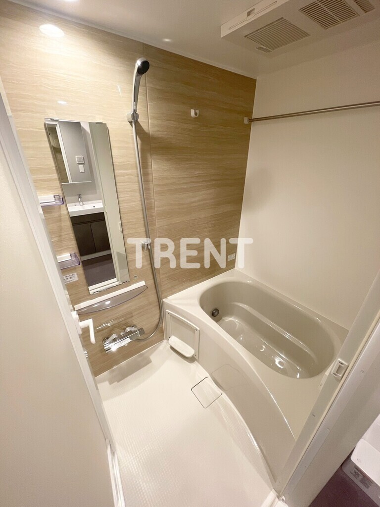 コンフォリアリヴ渋谷本町-302