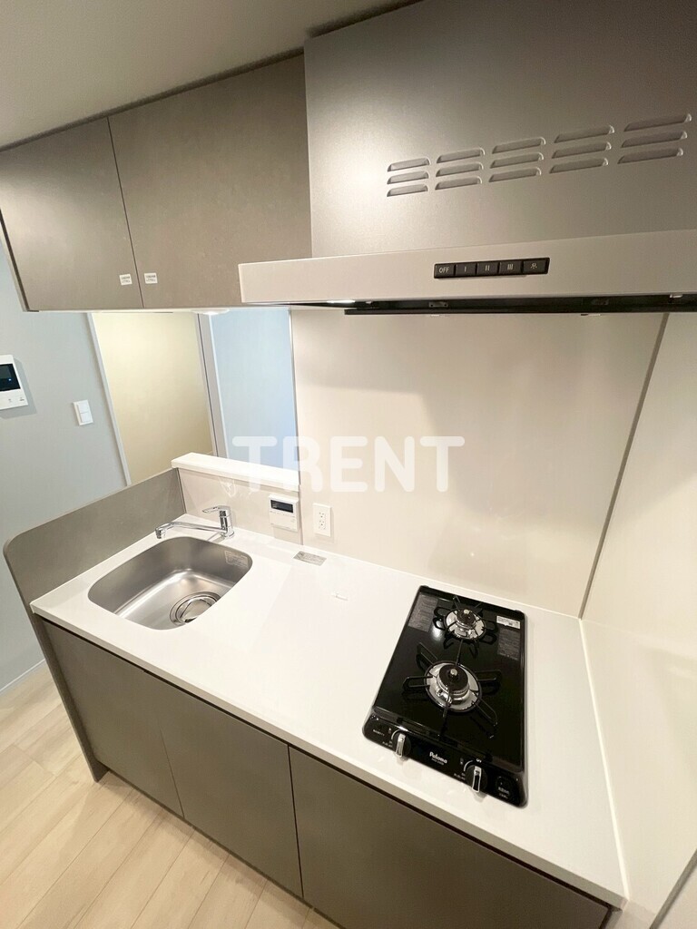 コンフォリアリヴ渋谷本町-303